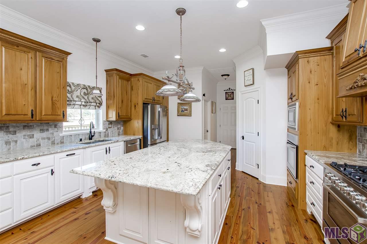 45249 Oliver Road St. Amant, LA 70774 - Photo 4 of 25 Gallery Image 4