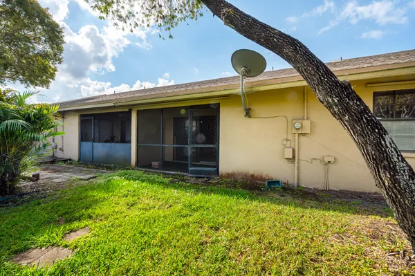 $359,000 | 9665 Northwest 76th Court, Tamarac, FL 33321