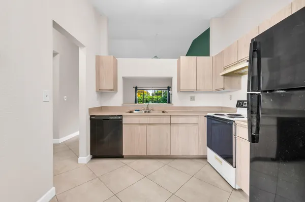 $359,000 | 9665 Northwest 76th Court, Tamarac, FL 33321