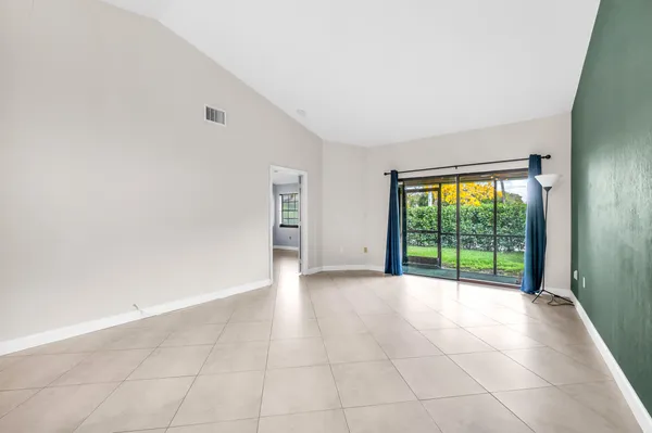 $359,000 | 9665 Northwest 76th Court, Tamarac, FL 33321