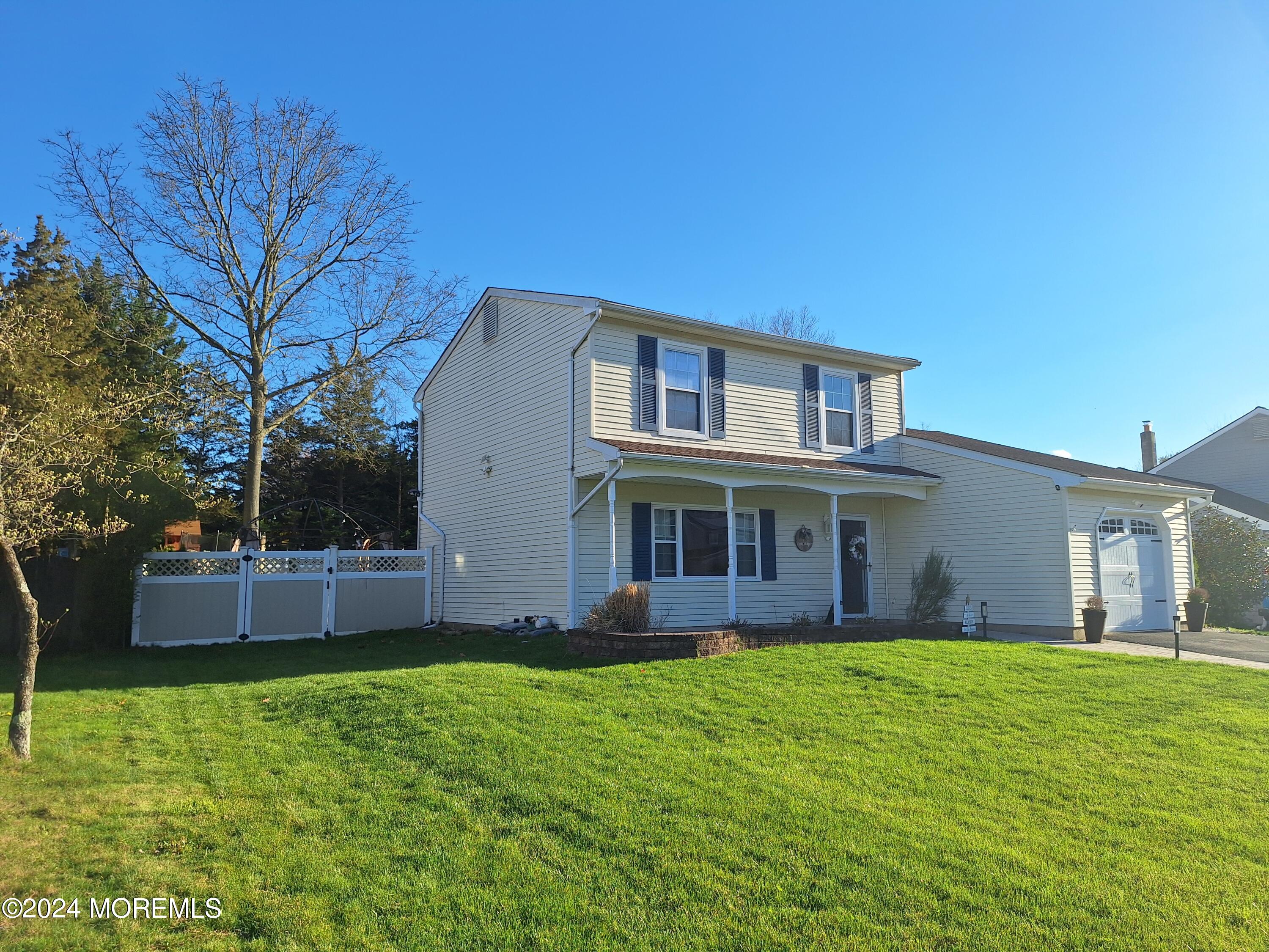 505 Buxton Road Toms River, NJ 08755 - Photo 3 of 26 20240412_180030