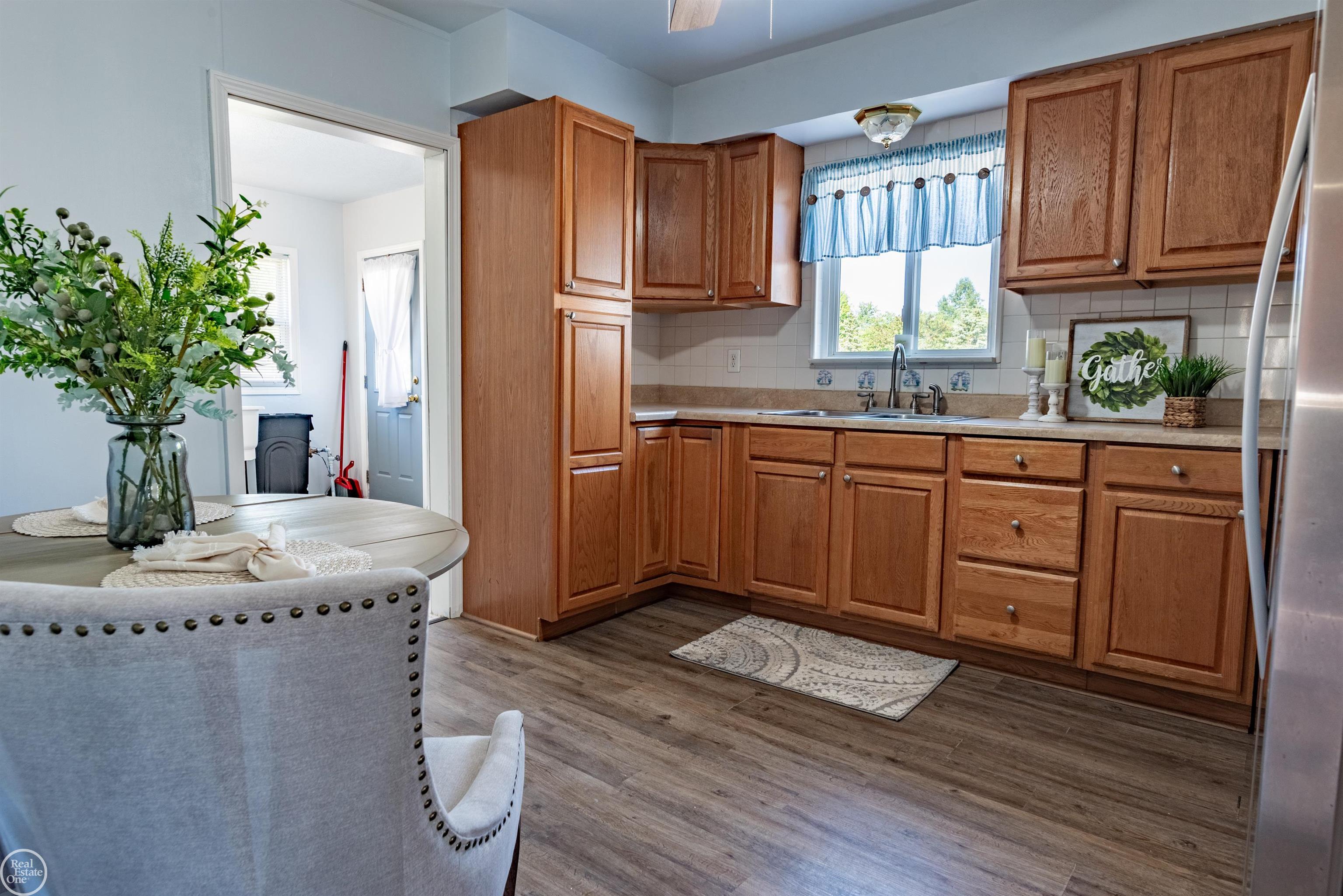 4209 17 Mile Road Sterling Heights, MI 48310 - Photo 5 of 17 Gallery Image 5