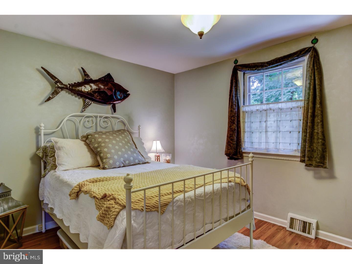 74 Oakford Road Wayne, PA 19087 - Photo 17 of 25 Bedroom 2