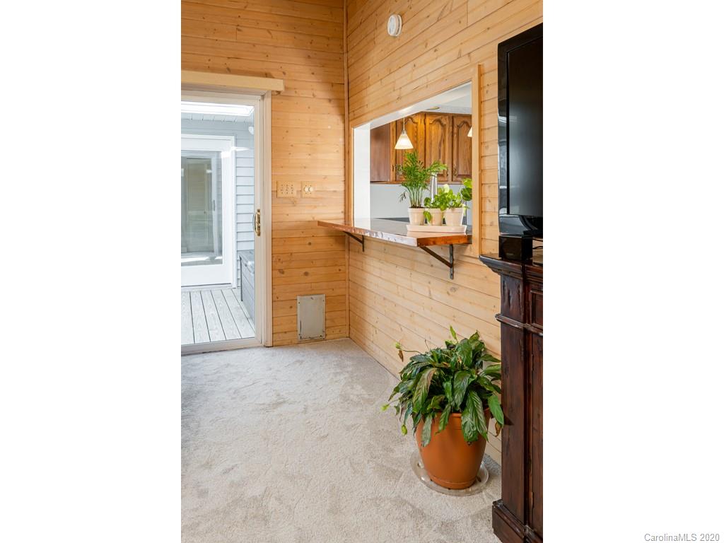 90 Gibson Road Asheville, NC 28804 - Photo 18 of 48 Gallery Image 18