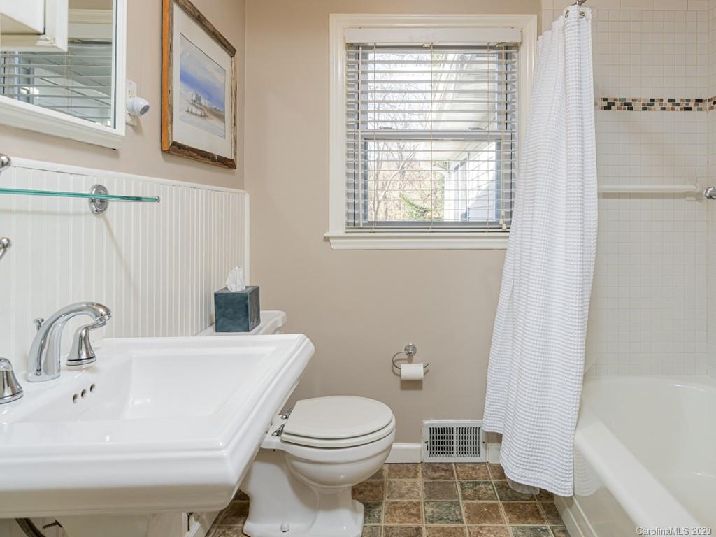 90 Gibson Road Asheville, NC 28804 - Photo 32 of 48 Gallery Image 32