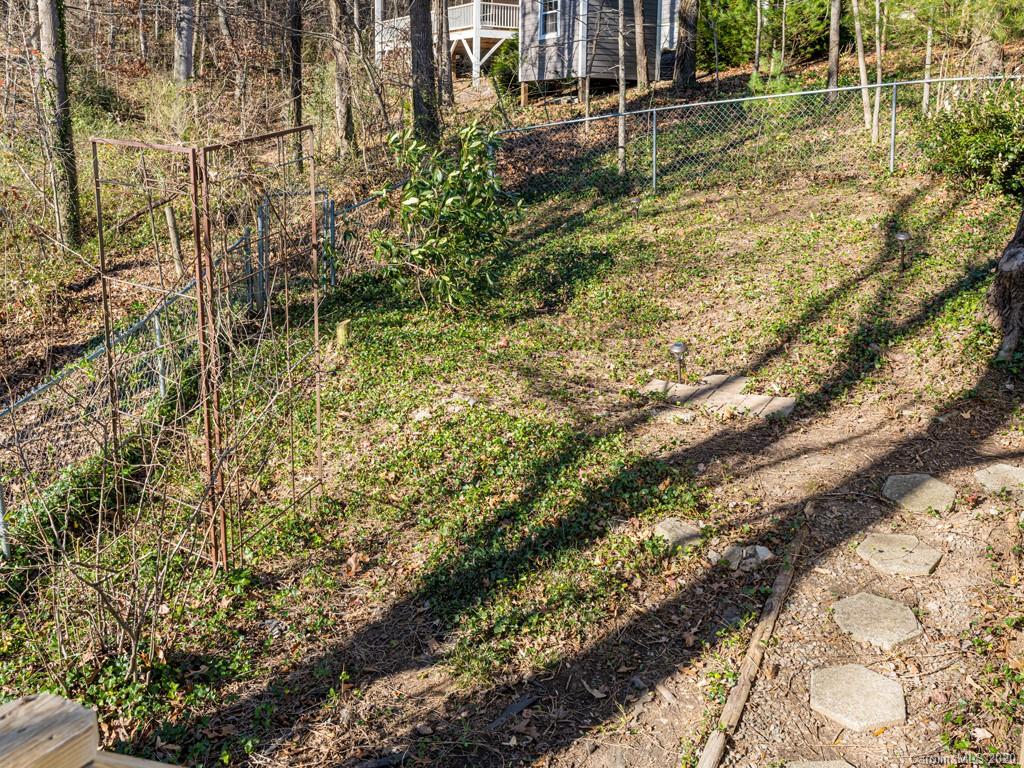 90 Gibson Road Asheville, NC 28804 - Photo 47 of 48 Gallery Image 47