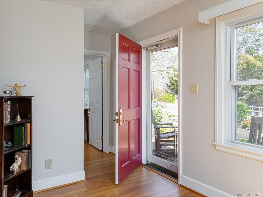 90 Gibson Road Asheville, NC 28804 - Photo 7 of 48 Gallery Image 7