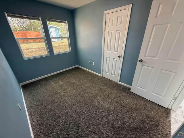 $125,000 | 3342 Southeast Irvingham Street, Topeka, KS 66605