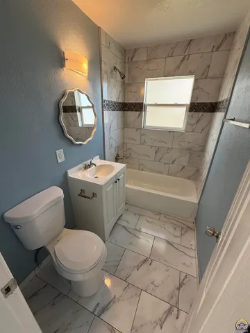 $125,000 | 3342 Southeast Irvingham Street, Topeka, KS 66605