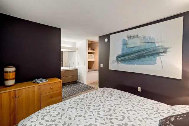 $549,000 | 55 Village Green Drive, Unit 3C, Stowe, VT 05672