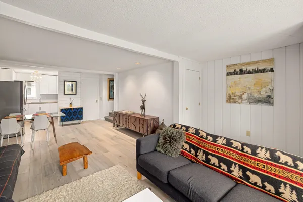 $549,000 | 55 Village Green Drive, Unit 3C, Stowe, VT 05672