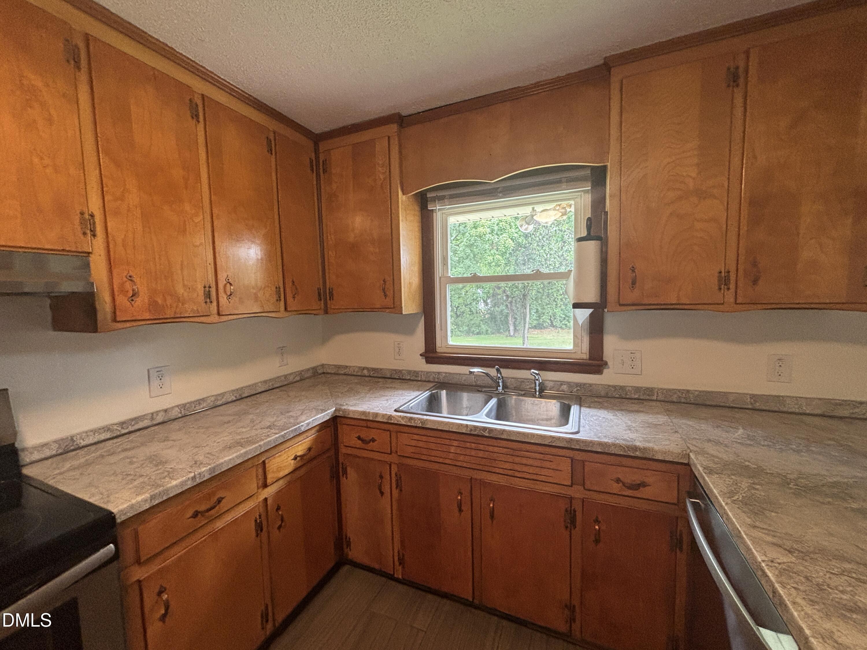 3609 Melrose Drive Raleigh, NC 27604 - Photo 20 of 51 20260623_185754899_iOS