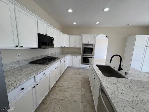 $4,351 | 2647 Hourglass Drive, Henderson, NV 89052