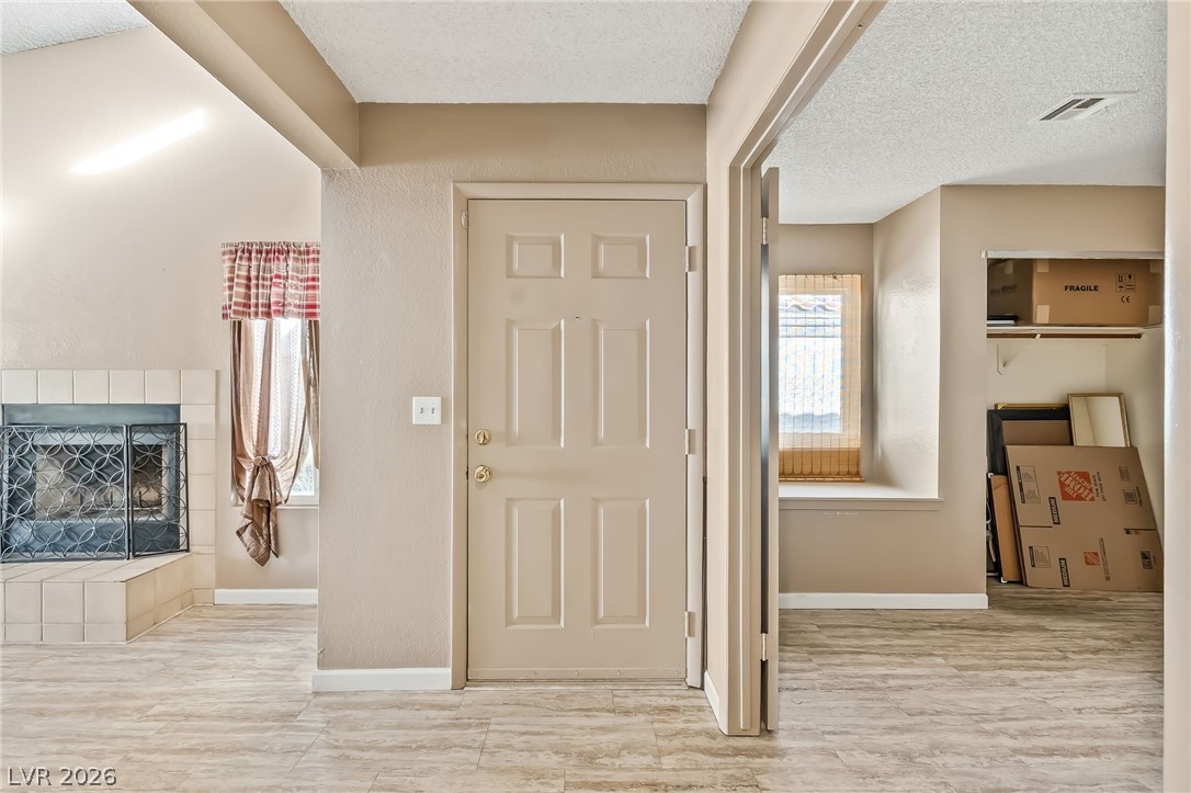 2148 Pebble Creek Lane Laughlin, NV 89029 - Photo 3 of 36
