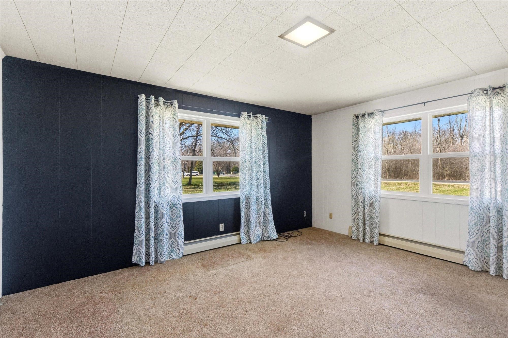 N8893 County Road North Menasha, WI 54952 - Photo 11 of 29