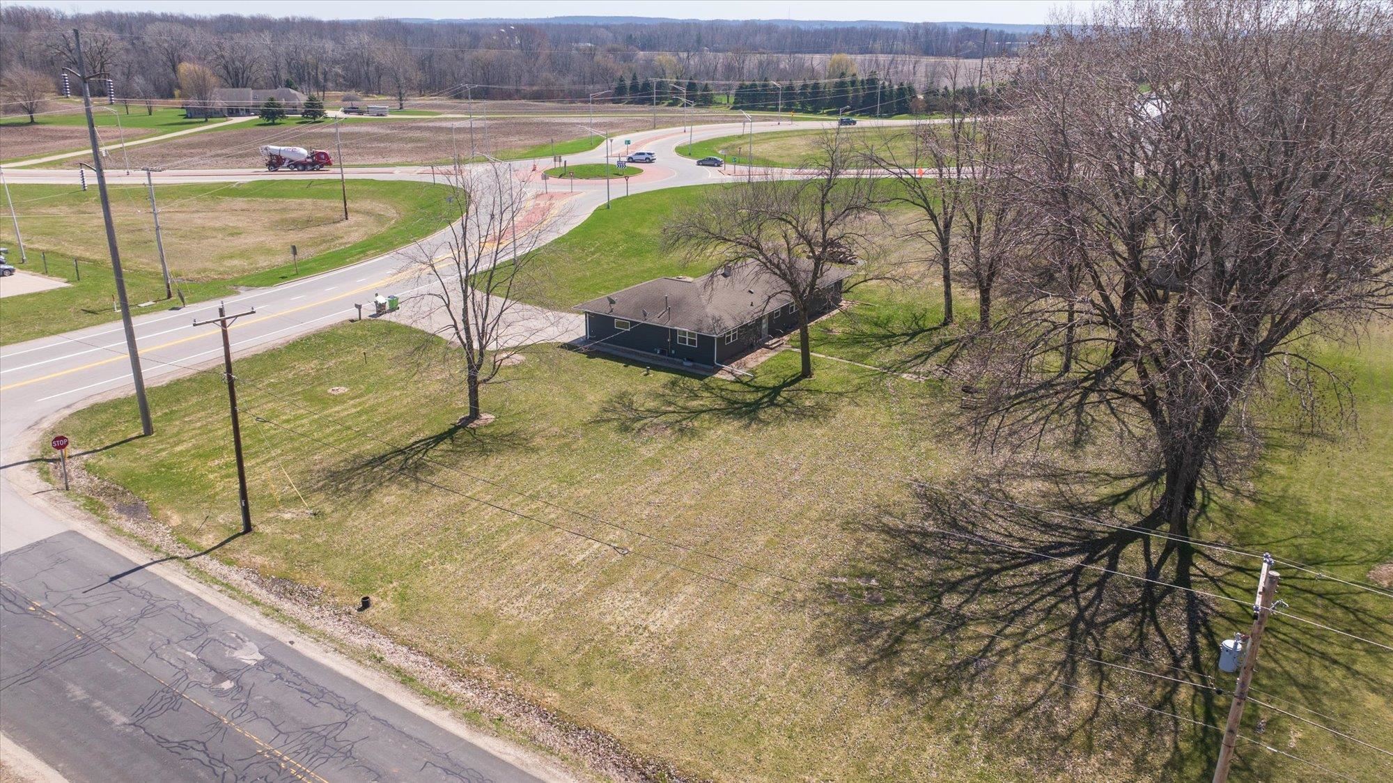 N8893 County Road North Menasha, WI 54952 - Photo 21 of 29