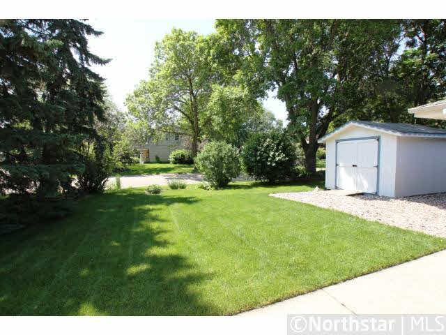 9616 Toledo Road Bloomington, MN 55437 - Photo 18 of 18