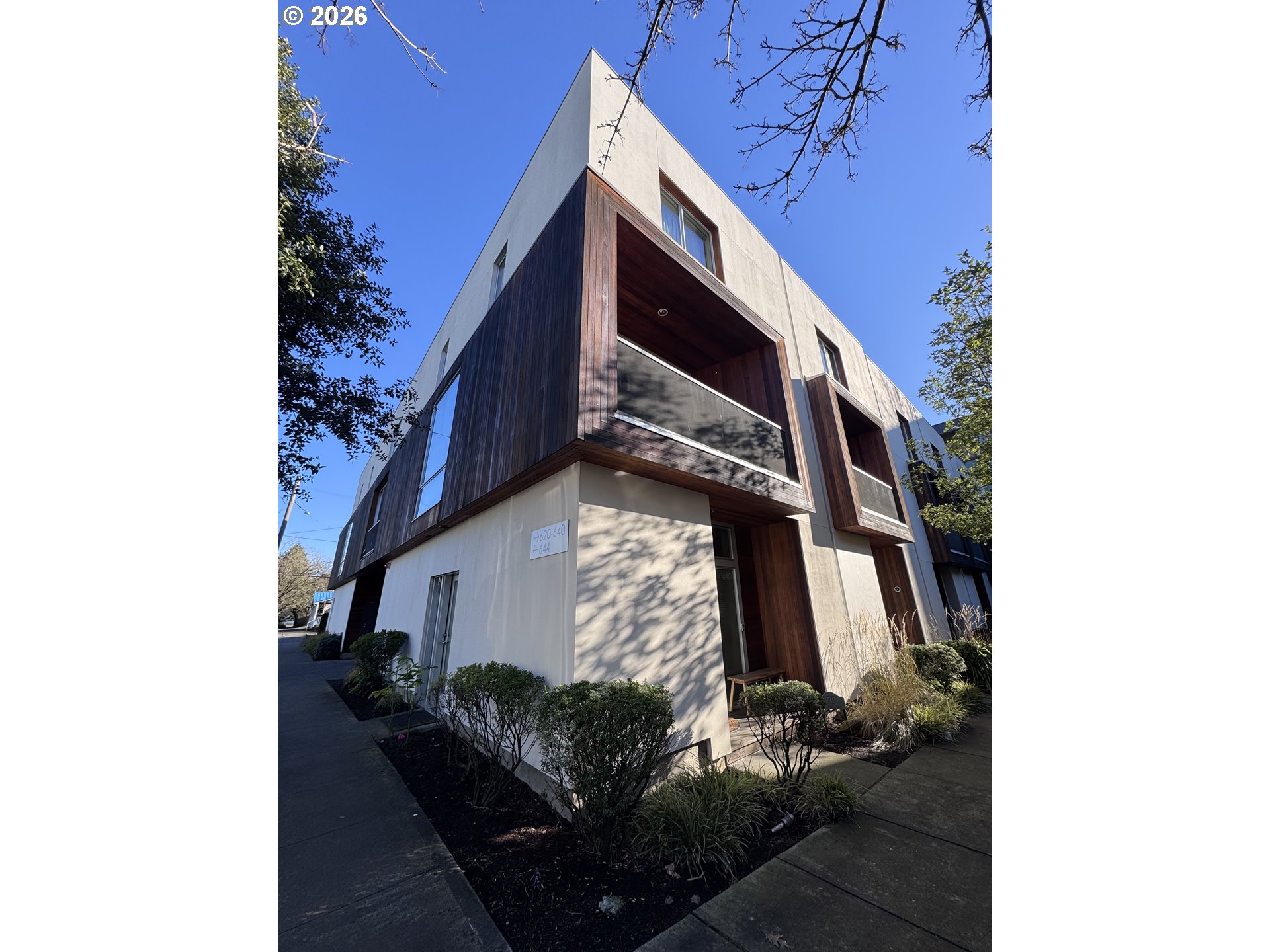 628 Northeast Knott Street, Unit 9 Portland, OR 97212 - Photo 18 of 18 a view of entryway