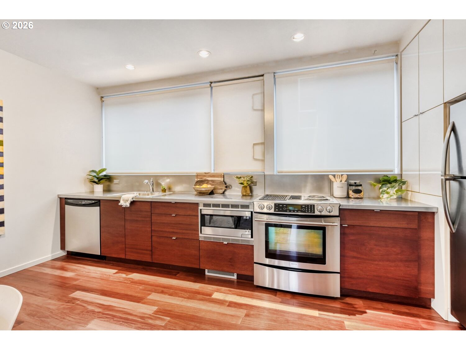 628 Northeast Knott Street, Unit 9 Portland, OR 97212 - Photo 9 of 17