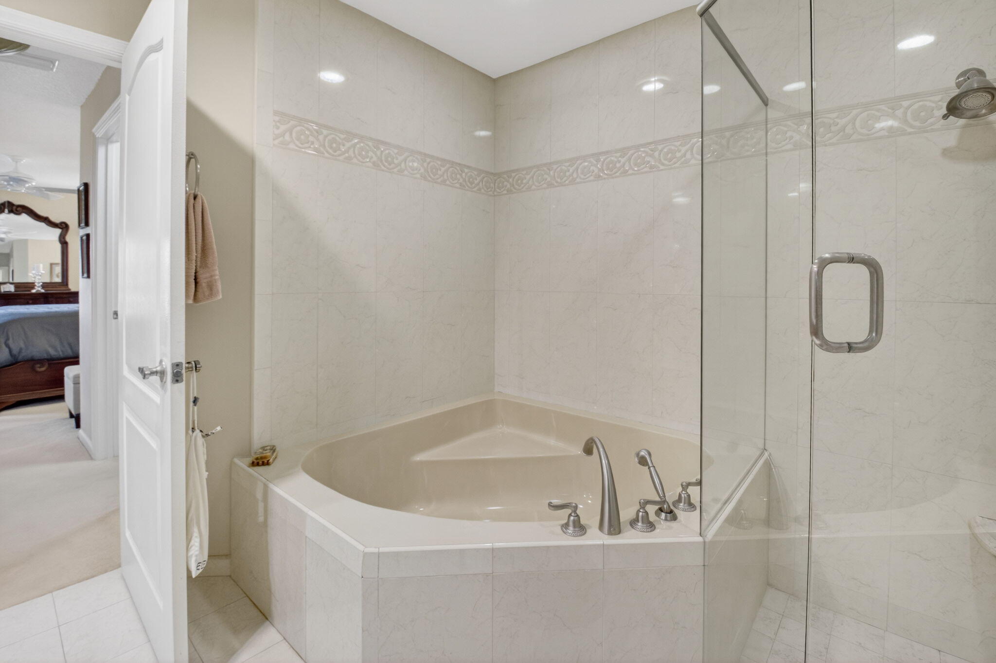 9064 Boca Gardens Parkway, Unit B Boca Raton, FL 33496 - Photo 21 of 41 BATH