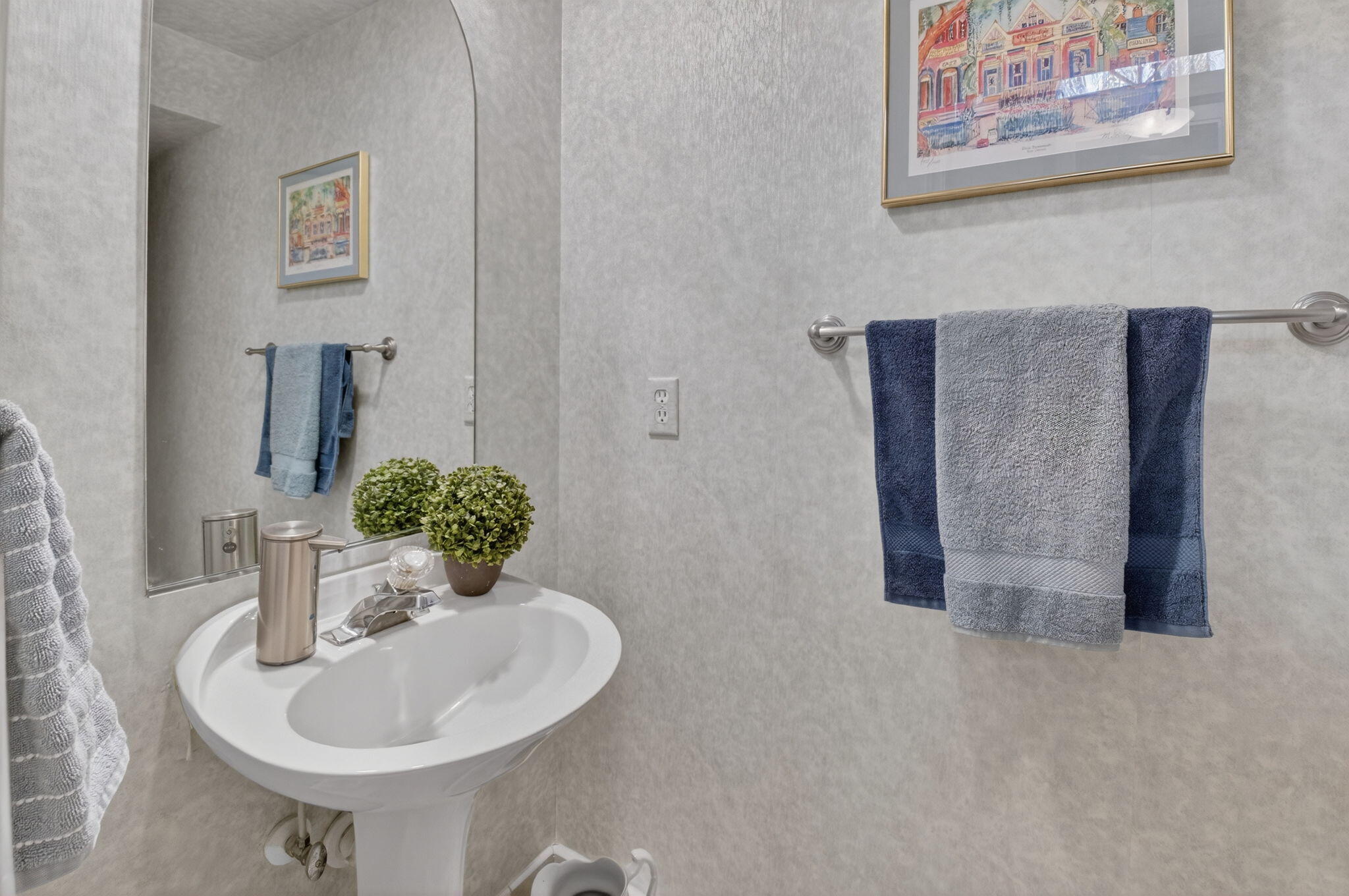 9064 Boca Gardens Parkway, Unit B Boca Raton, FL 33496 - Photo 22 of 41 GUEST BATH