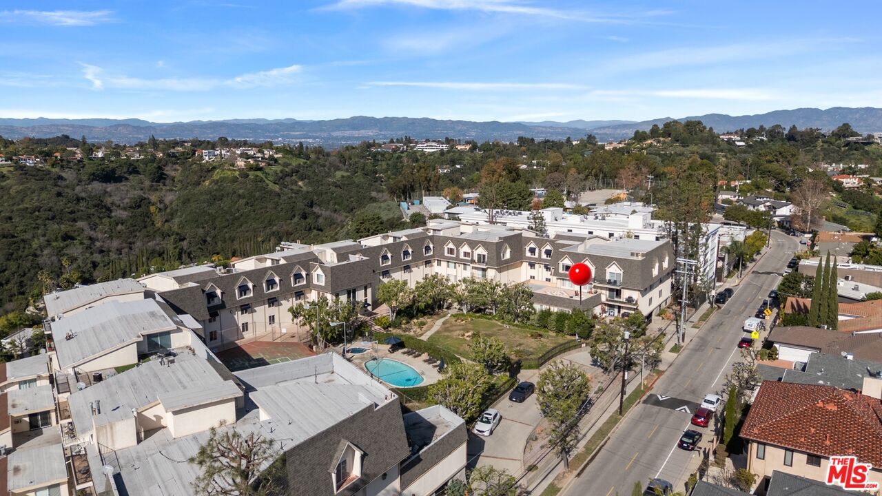 2385 Roscomare Road, Unit E17 Los Angeles, CA 90077 - Photo 24 of 31