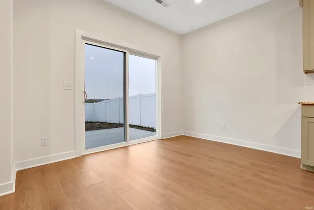 $365,900 | 3091 Dowgate Drive, Newburgh, IN 47630