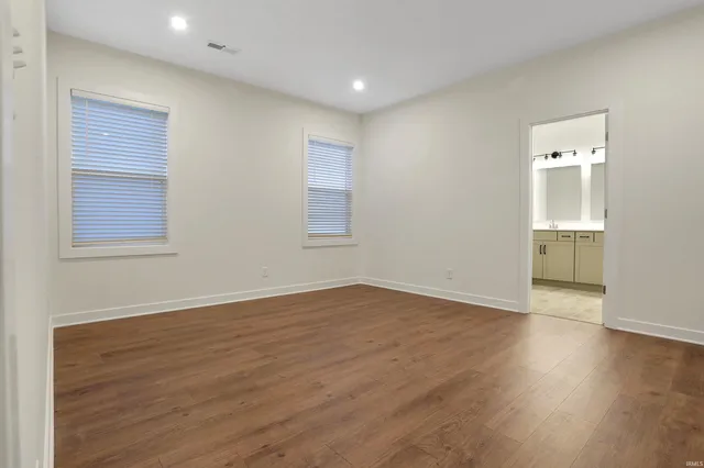 $365,900 | 3091 Dowgate Drive, Newburgh, IN 47630