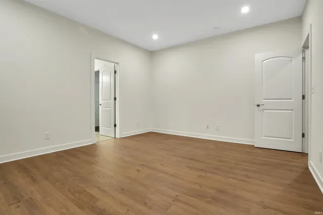 $365,900 | 3091 Dowgate Drive, Newburgh, IN 47630