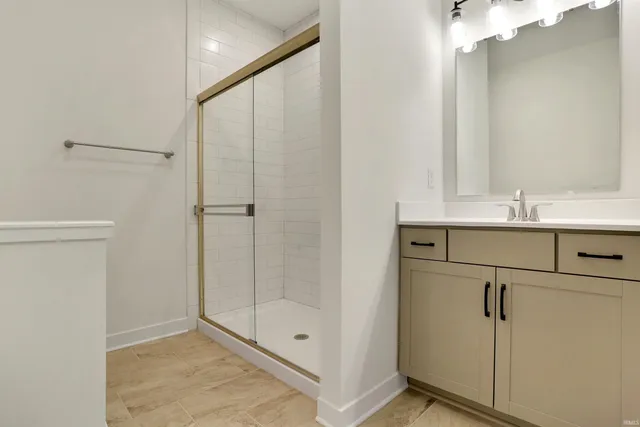 $365,900 | 3091 Dowgate Drive, Newburgh, IN 47630