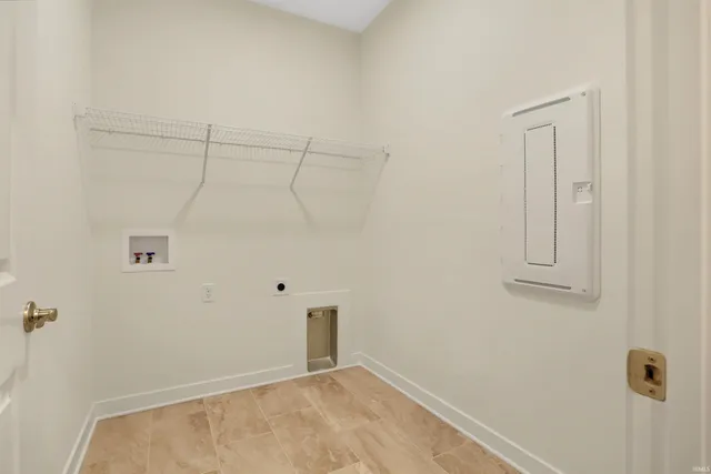 $365,900 | 3091 Dowgate Drive, Newburgh, IN 47630