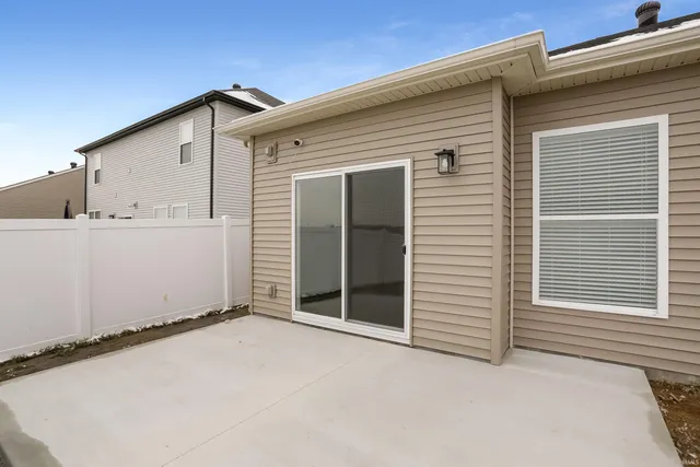 $365,900 | 3091 Dowgate Drive, Newburgh, IN 47630