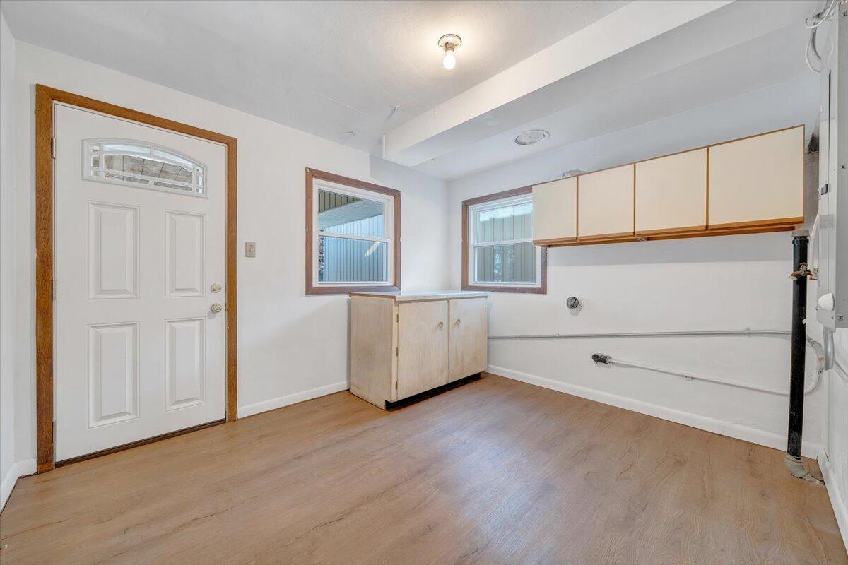 4151 Givens Road Salem, VA 24153 - Photo 29 of 45 a view of a room with cabinet and mirrors