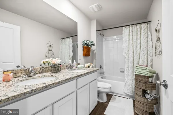 $399,900 | 4310 Brent Dr Spring Grove, Spring Grove, PA 17362