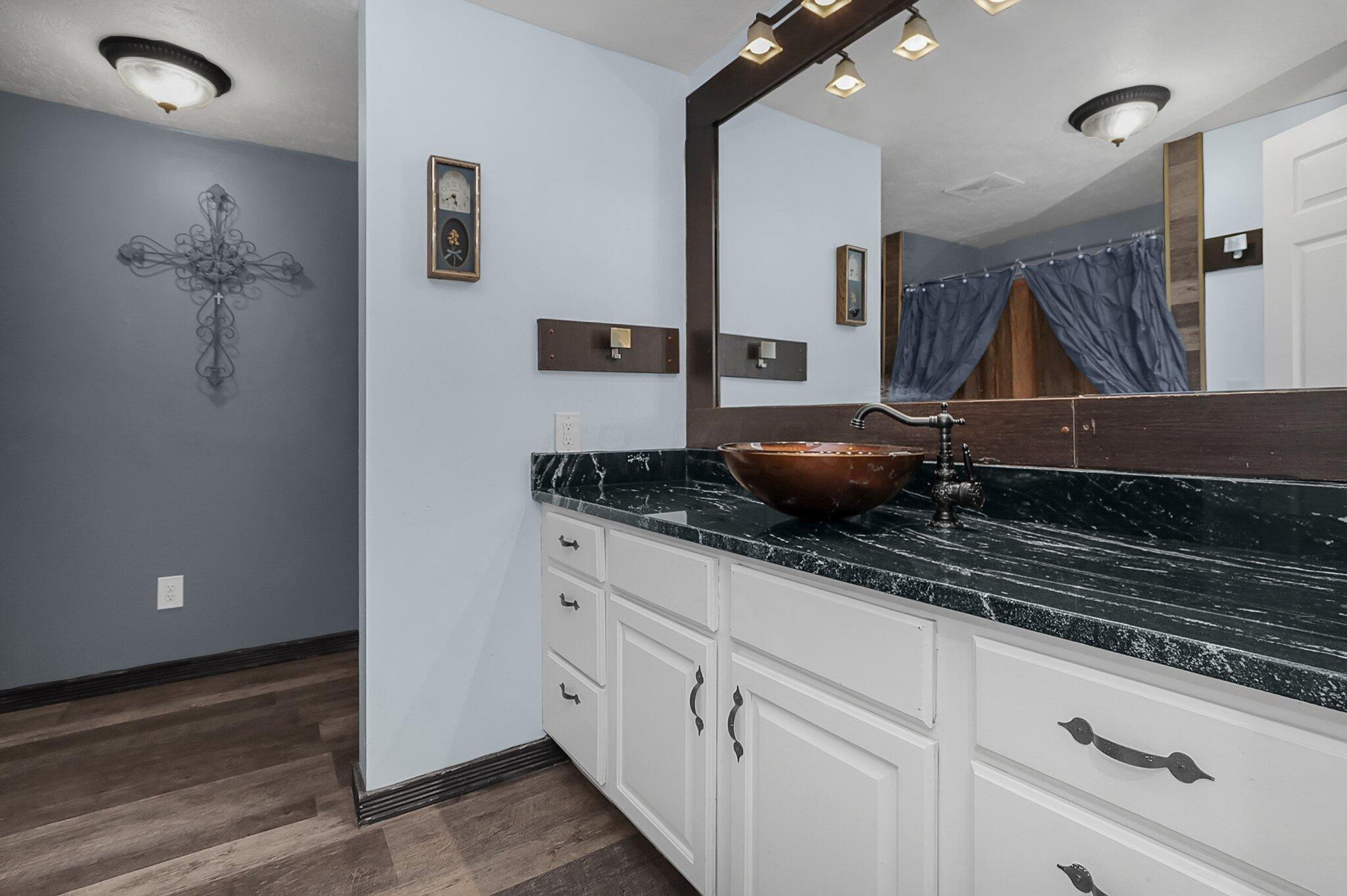 260 Bickel Church Road Northeast Baltimore, OH 43105 - Photo 7 of 51 41-web-or-mls-260-bickel-church-rd-ne
