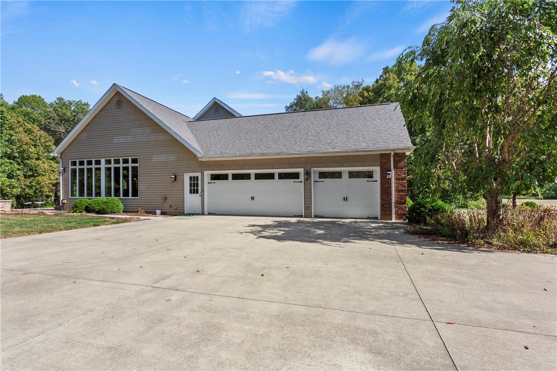 2389 Lincoln Hwy Road Charleston, IL 61920 - Photo 39 of 48