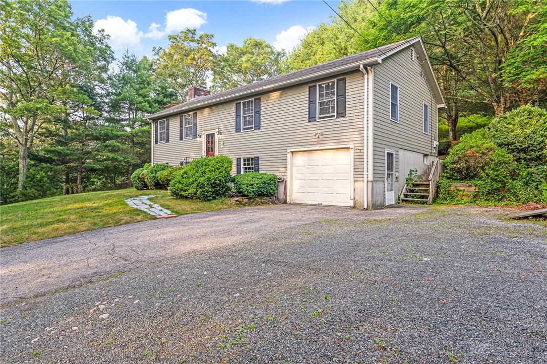 590 Shannock Road South Kingstown, RI 02879 - Photo 3 of 30