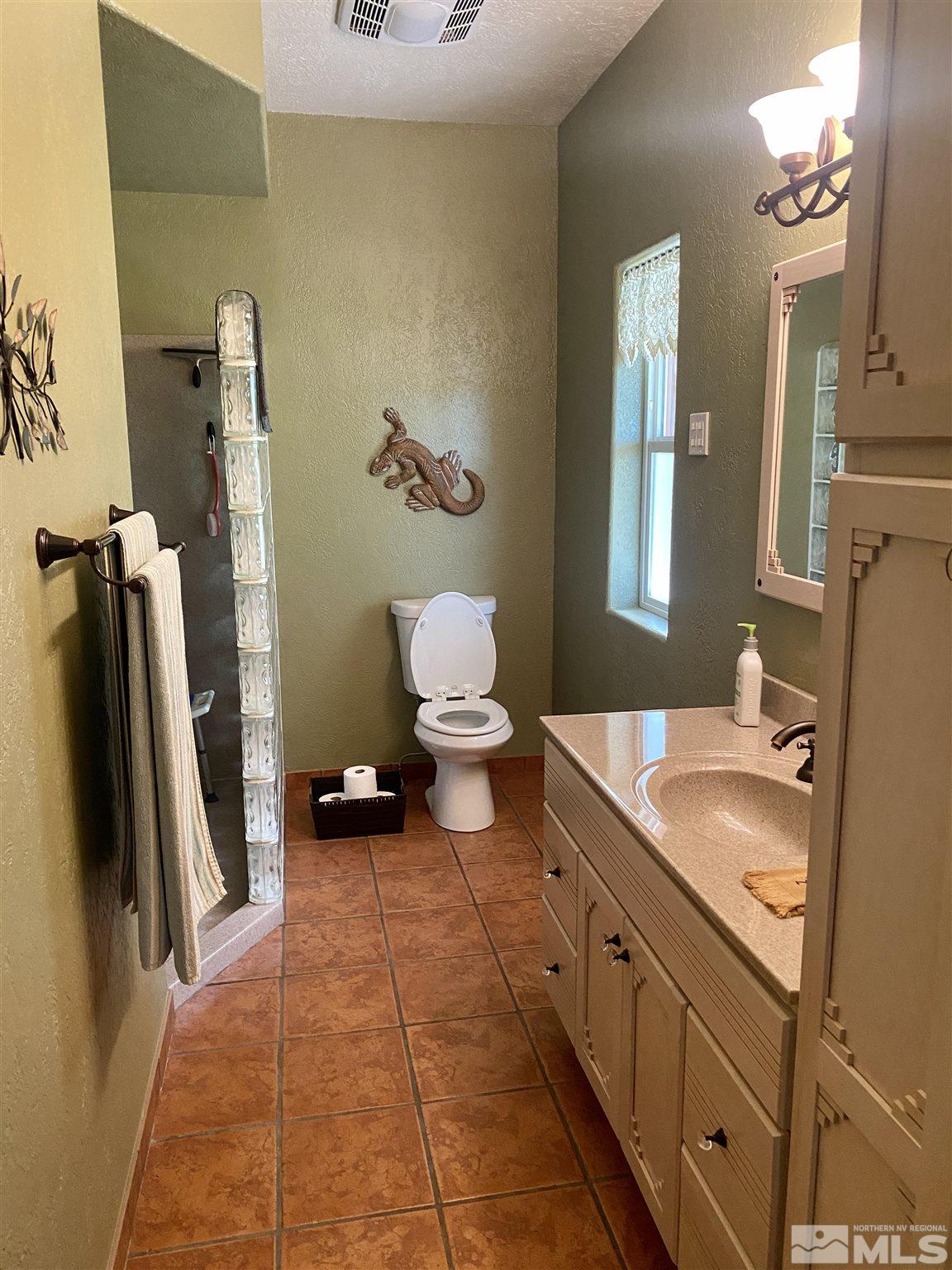 14505 Chariot Road Reno, NV 89508 - Photo 13 of 29 Photo 13