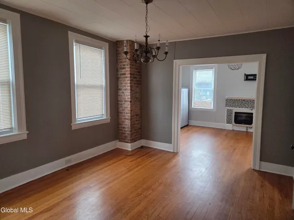 $1,750 | 669 Pawling Avenue, Unit 2, Troy, NY 12180