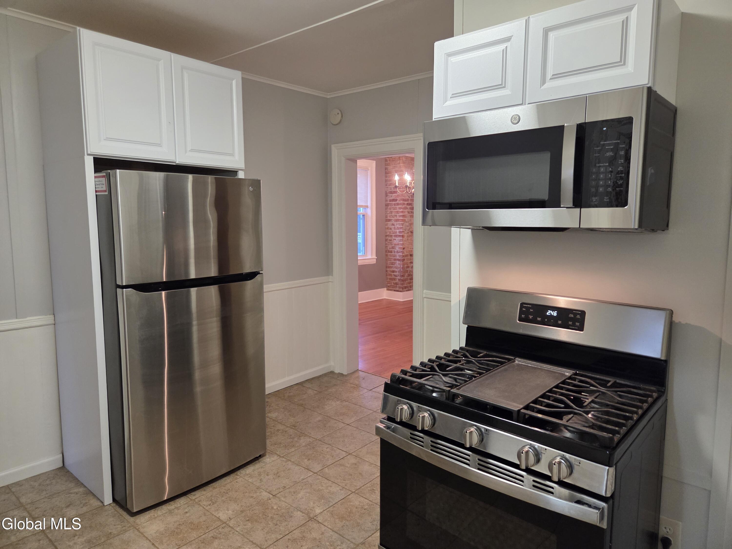 669 Pawling Avenue, Unit 2 Troy, NY 12180 - Photo 18 of 18 5729