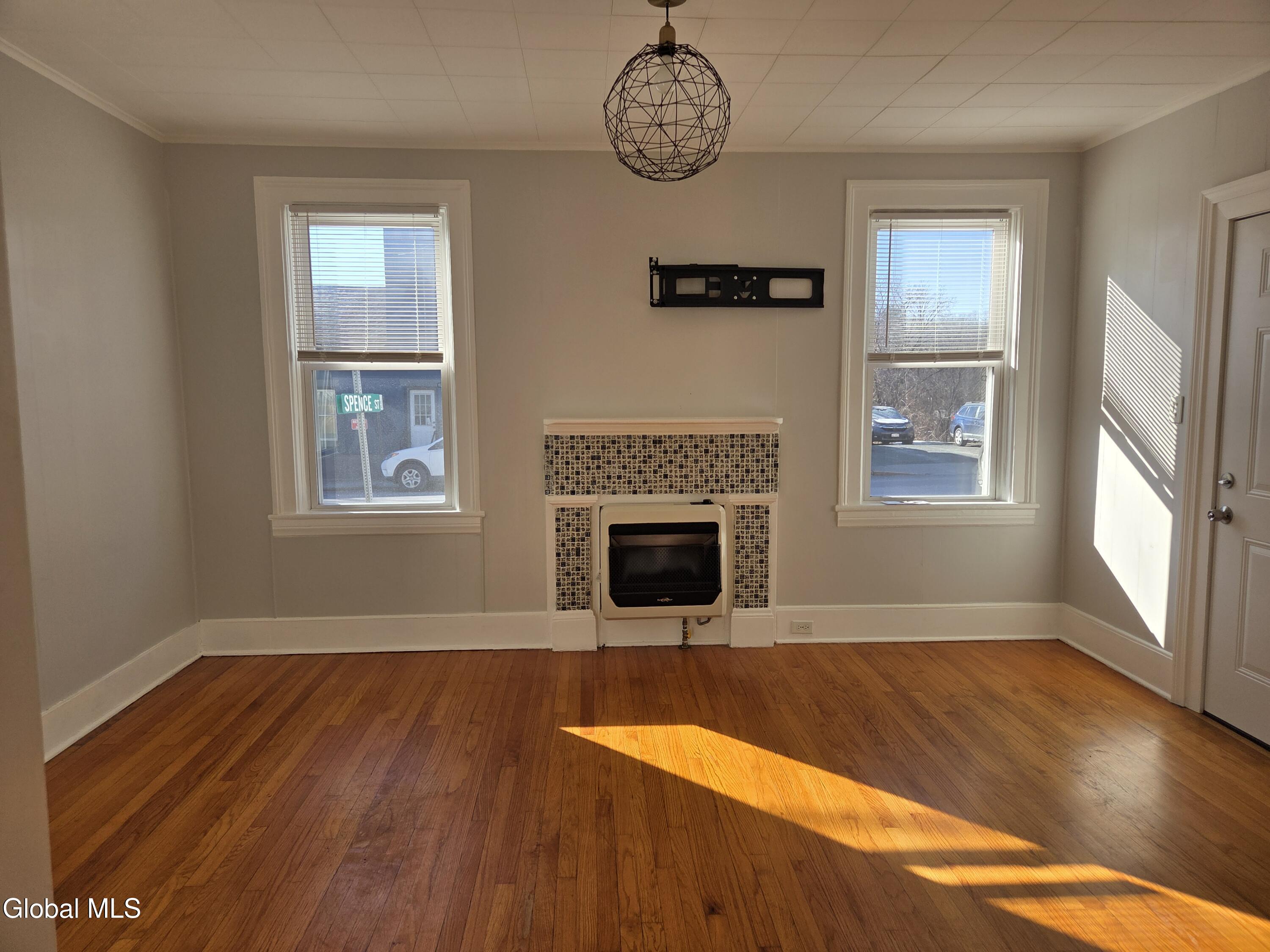 669 Pawling Avenue, Unit 2 Troy, NY 12180 - Photo 9 of 12 4109