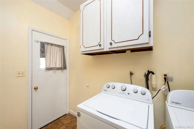 $325,000 | 46 Entrance Way, Mahopac, NY 10541