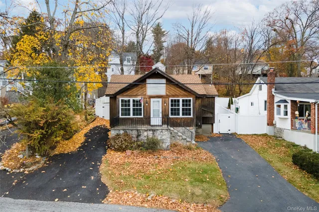 $325,000 | 46 Entrance Way, Mahopac, NY 10541