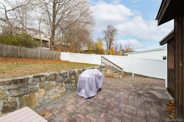 $325,000 | 46 Entrance Way, Mahopac, NY 10541
