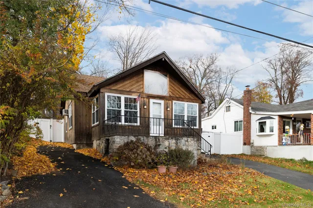 $325,000 | 46 Entrance Way, Mahopac, NY 10541