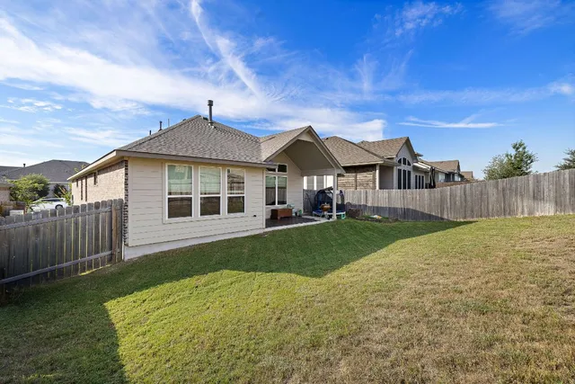 $2,200 | 120 Upland Drive, Georgetown, TX 78628
