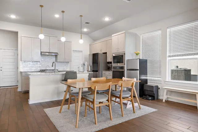 $2,200 | 120 Upland Drive, Georgetown, TX 78628