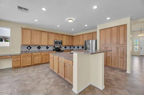 $660,000 | 7604 North 87th Drive, Glendale, AZ 85305