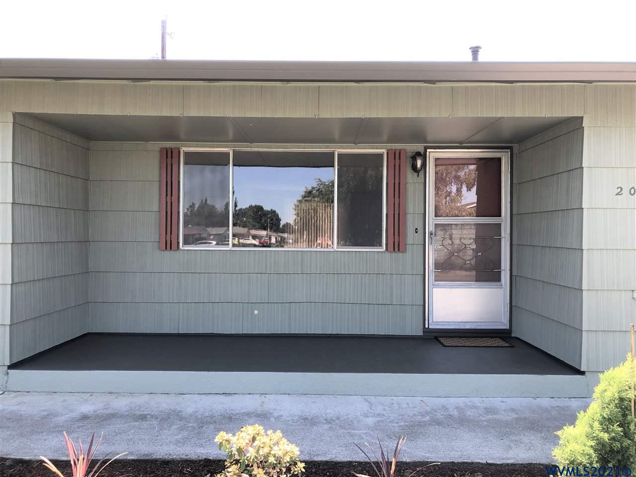 2036 Rainier Road Woodburn, OR 97071 - Photo 3 of 18 Gallery Image 3