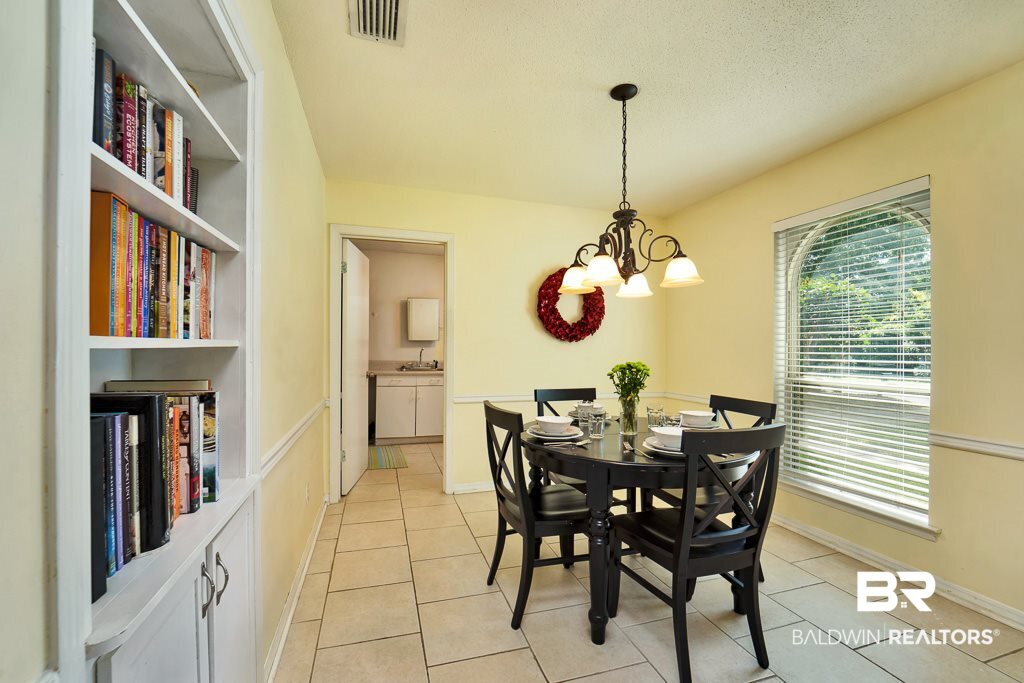 114 Spring Drive Fairhope, AL 36532 - Photo 11 of 23 Breakfast Area